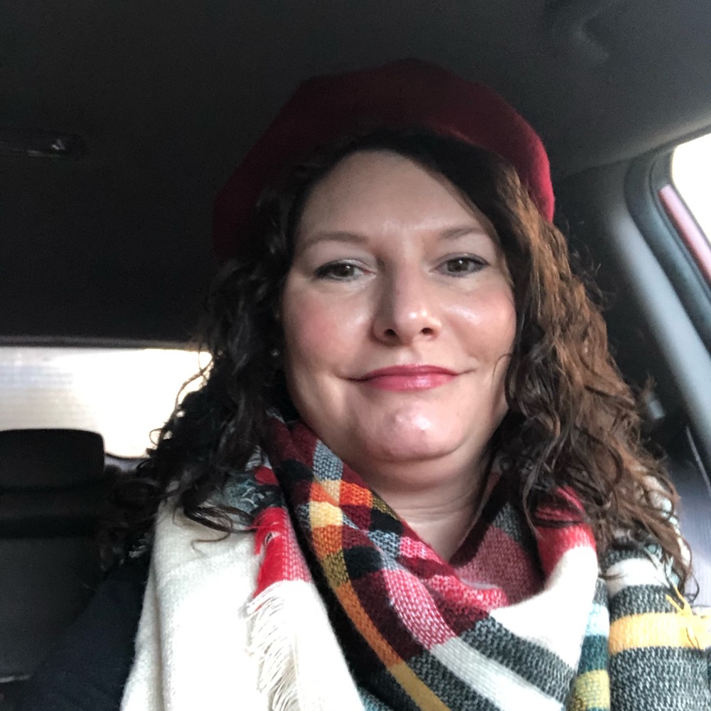 Meet your Posher, Jennifer